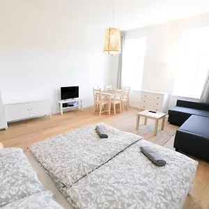 Apartament City - Metro 1160, Viena